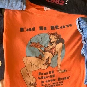 Half shell raw bar t-shirt Key West, FL ✨